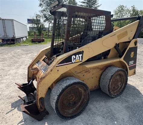 caterpillar 252 skid steer for sale